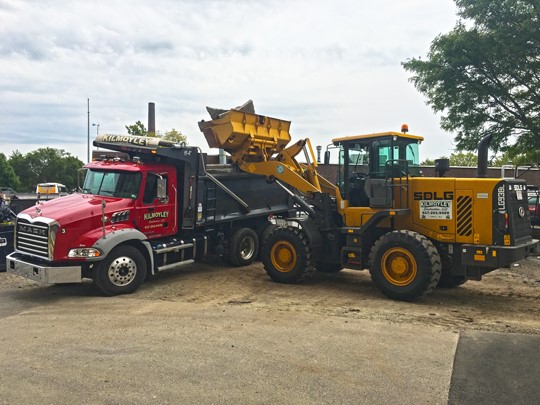 Lowell, Massachusetts, relies on SDLG front end loaders