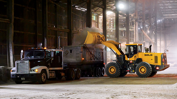 Wheel loader reliability doesn't have to come at a premium price